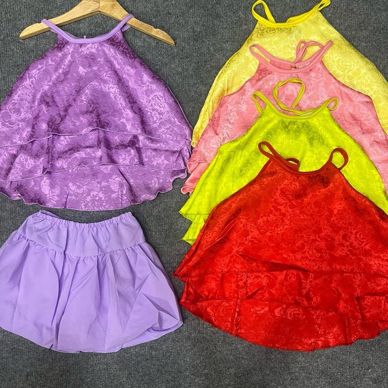 Set 3 bộ quần áo hai dây cổ yếm vải gấm hoa cho bé gái 7-15kg Giặt bằng nước lạnh Slim-fitting 1