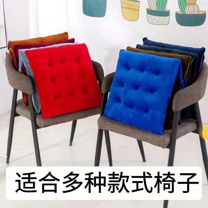 Product Introduction of Thickened butt cushion, special chair cushion for bedroom, detachable and washable simple design, suitable for office chairs, comfortable hip cushion, enhance sitting experience 5