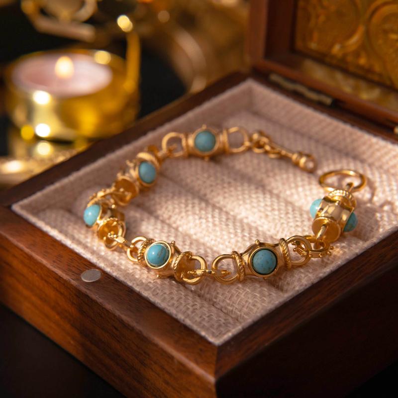 Product Introduction of Qingdao Mid-Ancient Vintage Series Double-Sided Three-Dimensional Turquoise Retro Gold-Plated Ins Court Niche High-Grade Bracelet 4