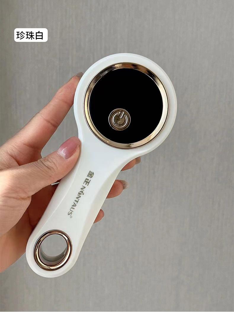 Product Introduction of Máy Tỉa Bóng Lông, Jinzheng, Dùng Trong Gia Đình, Có Thể Sạc Lại, Thích Hợp Cho Áo Len Và Áo Khoác, Có Hút Và Chà, Giúp Loại Bỏ Quần Áo, Pilling Và Bóng Lông, Loại Bỏ Xơ Vải 14
