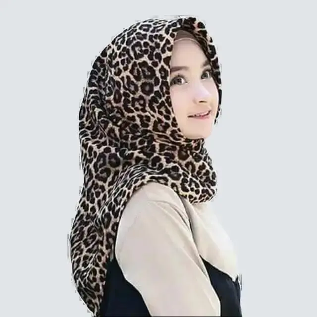 HIJAB SEGIEMPAT LEOPARD Empat Jilbab Macan 1