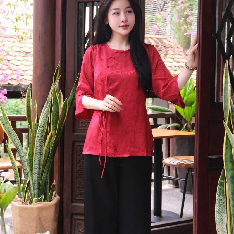 Bộ pháp phục đi lễ chất gấm hàng châu tay xẻ vân xoáy 1