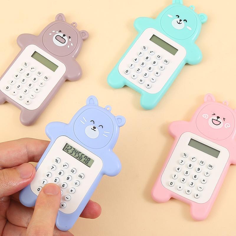 COZY HL0644 Calculator Mini Portable Motif Bear Kalkulator Portable Mini Beruang Kalkulator Unik Kalkulator 8 Digit Mini Portable Kalkulator Beruang Tombol Karet Y1789 0