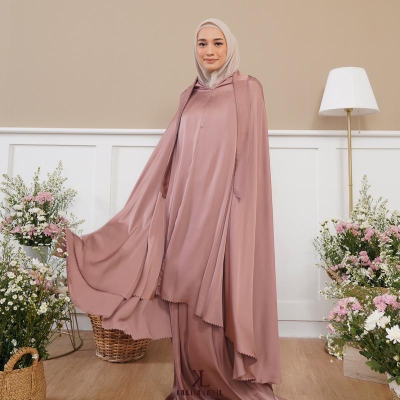 Adelyne Prayer Set | Mukena Premium by Kallia | Packaging with box 2