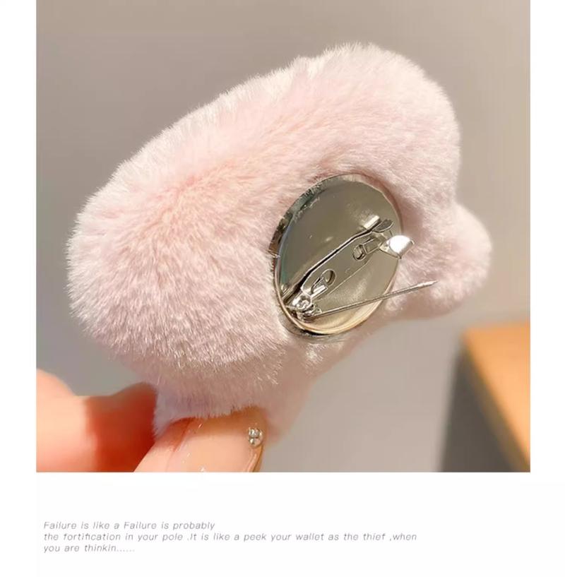 Product Introduction of Ghim Gấu, Chất Liệu Nhồi Bông Thiết Kế Búp Bê Hoạt Hình, Trâm Cài, Dễ Phối Đồ Thích Hợp Cho Mùa Thu Và Mùa Đông, Phụ Kiện Túi Xách Và Quần Áo Dễ Thương, Huy Hiệu, Phụ Kiện Cặp Đôi 51