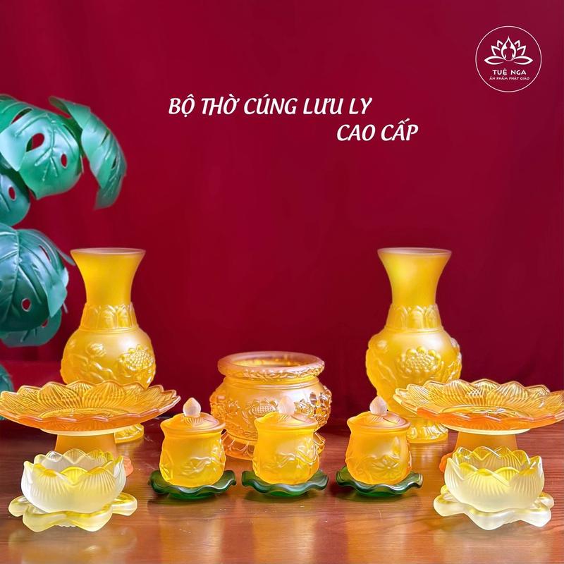 Bộ Lưu ly Vàng Bình Hoa Lư Nhang Đĩa Chung Án - Tuệ Nga