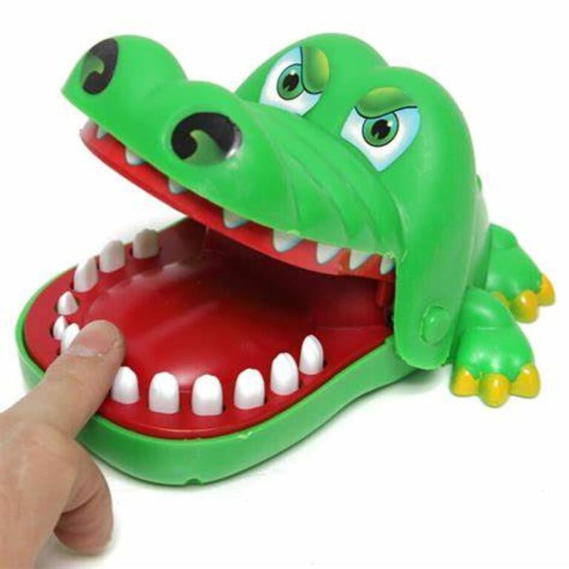 Đồ Chơi Khám Răng Cá Sấu Cắn Tay Vui Nhộn Cho Bé Và Cả Gia Đình. Toy 5