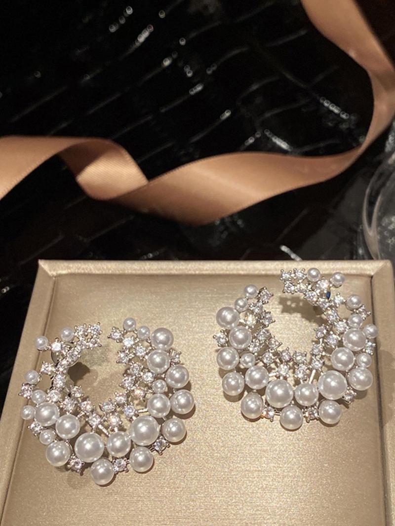 Product Introduction of Faux Pearl & Rhinestone Decorated C-shaped Earrings, Elegant Jewelry for Women & Girls, Trendy All-match & Exquisite Jewelry for Birthday Gift 9