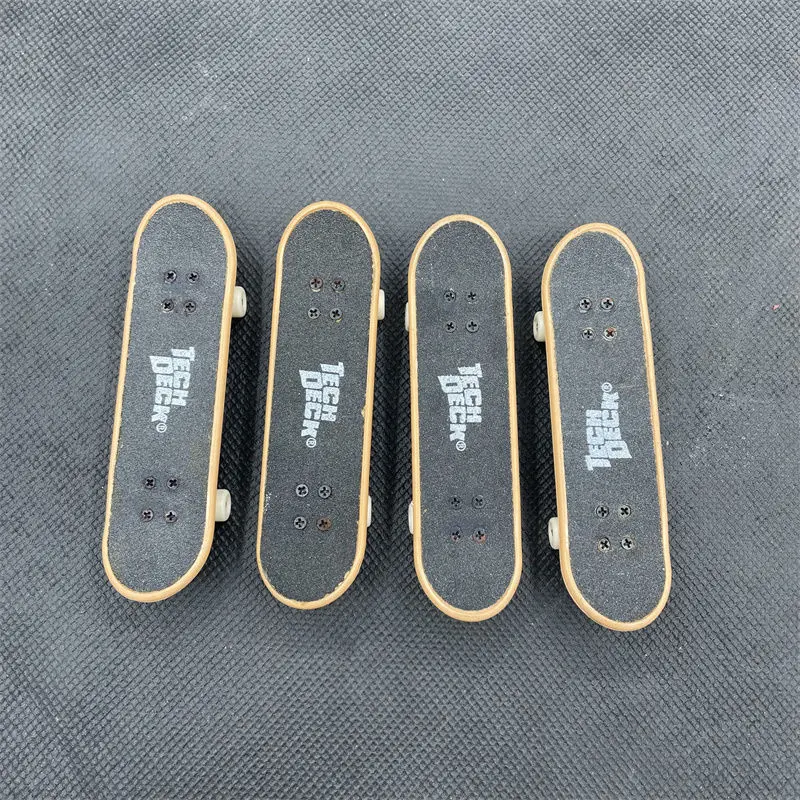 Ván Trượt Ngón Tay Techdeck, Công Nghệ Bảng Phím Bấm Đầu Ngón Tay, Giá Đỡ Giải Tỏa Căng Thẳng, Rocker Đôi, Bốn Bánh Xe, Cho Ngón Tay, Hàng Đổi Trả Lỗi, Được Vận Chuyển Vào Năm 2024