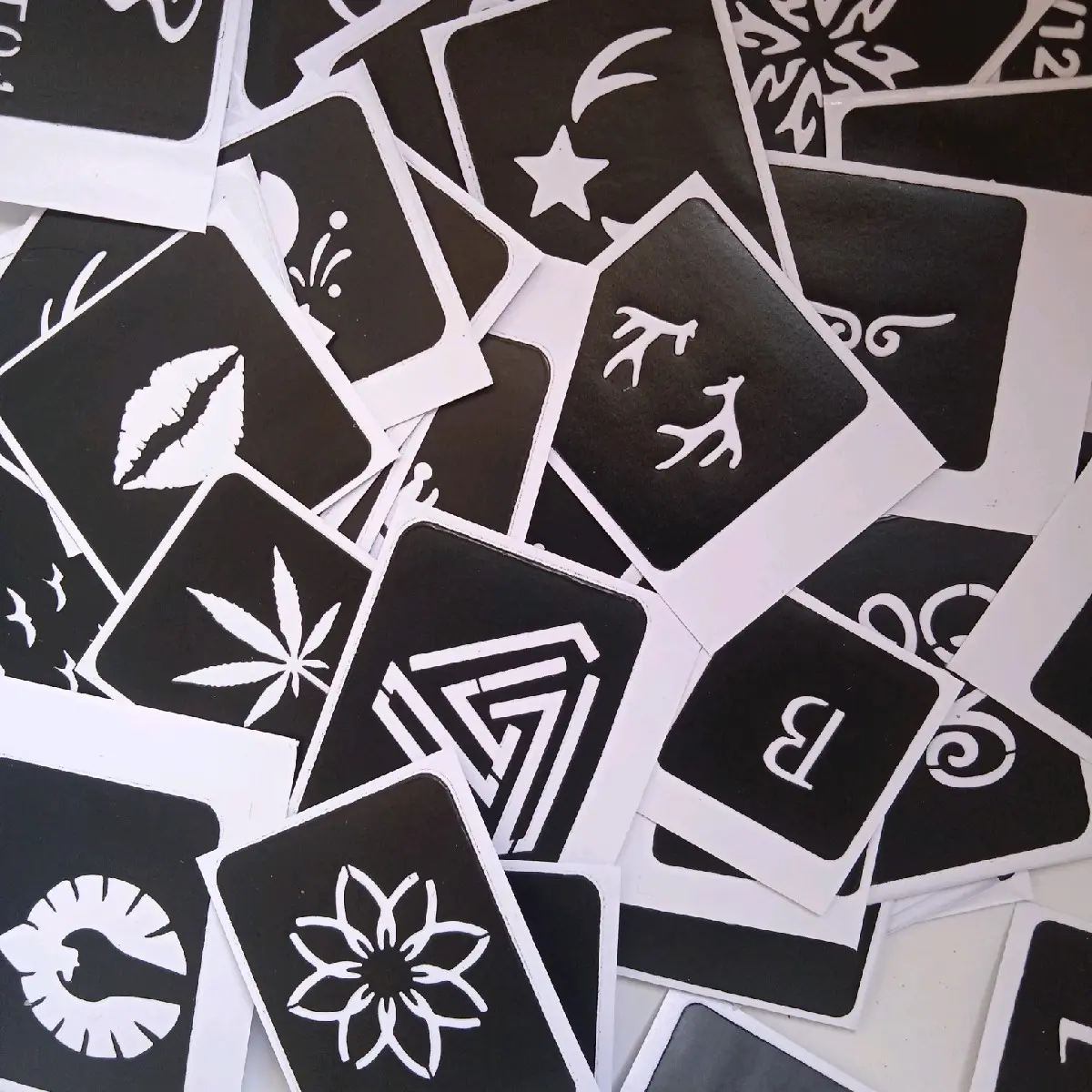 10 STIKER HENNA TATTO TEMPORER