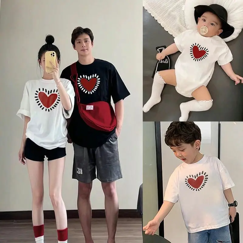 Trang Phục Phù Hợp Với Gia Đình, Thời Trang, Thường Ngày, Dành Cho Ba Người, Áo Phông Trái Tim ngắn Tay Áo, Thích Hợp Cho Mùa Hè, Phong Cách Cặp Đôi, Áo Phong Cách Dopamine Mỹ, Năm 2025
