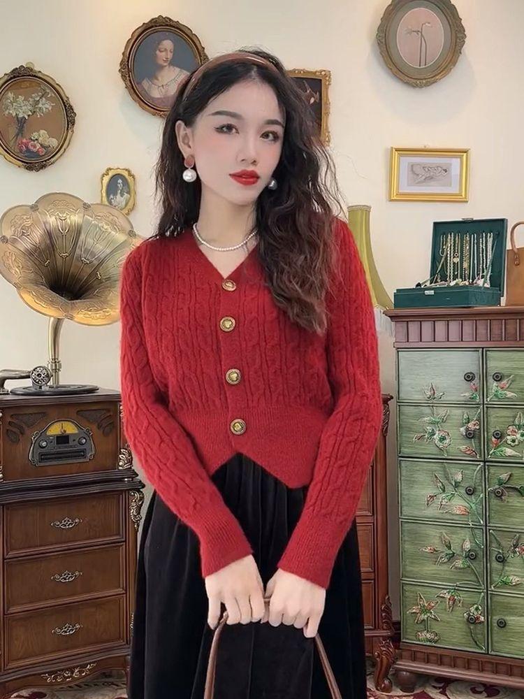 Product Introduction of Áo Khoác Cardigan Dệt Kim, Phong Cách Pháp, Dành Cho Nữ, Thích Hợp Cho Mùa Xuân, Mùa Thu / Đông, Thiết Kế Đẹp, Phong Cách Phương Tây Độc Đáo Áo Len Trông Trẻ Trung, Phong Cách Chanel, Bán Chạy 11
