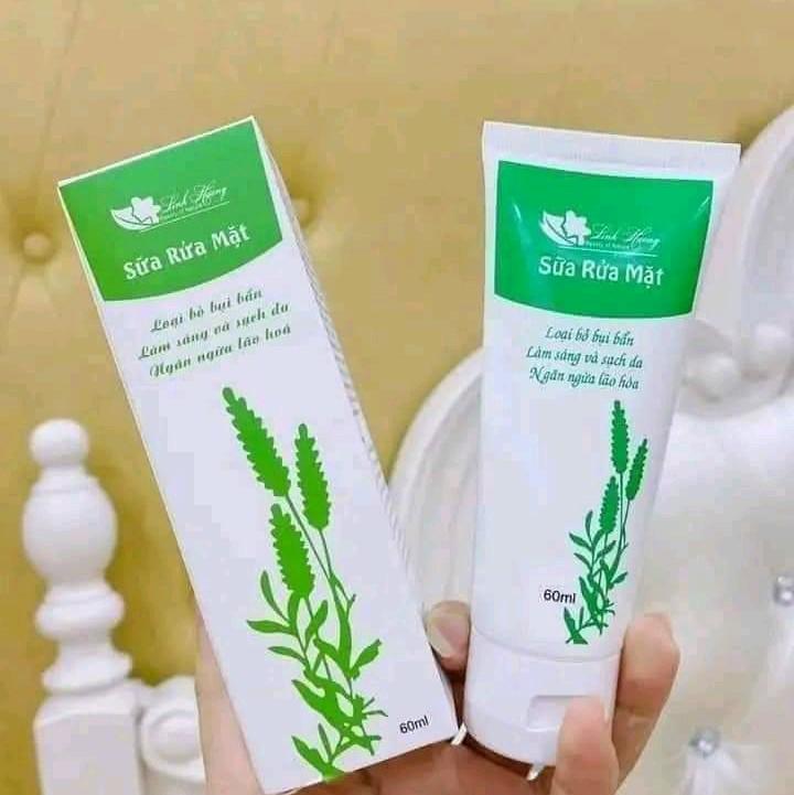  Sữa rửa mặt Linh Hương 