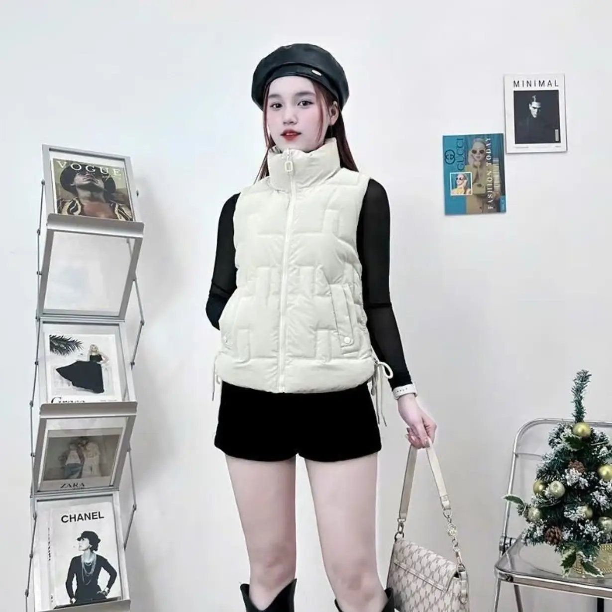 Áo phao gile nữ chất nhung lì mềm mịn, 3 lớp dày dặn, có dây rút 2 bên, hoạ tiết trần vi tính mới nhất#áokhoáchóttikotk #aogilehanquoc #aogile Women Top