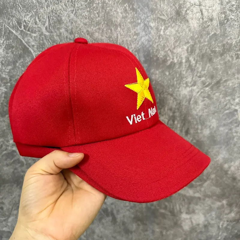 Mũ lưỡi trai , Nón kết thêu cờ đỏ sao vàng được đội vào các dịp lễ học sinh , thanh niên tình nguyện đội Hat 3