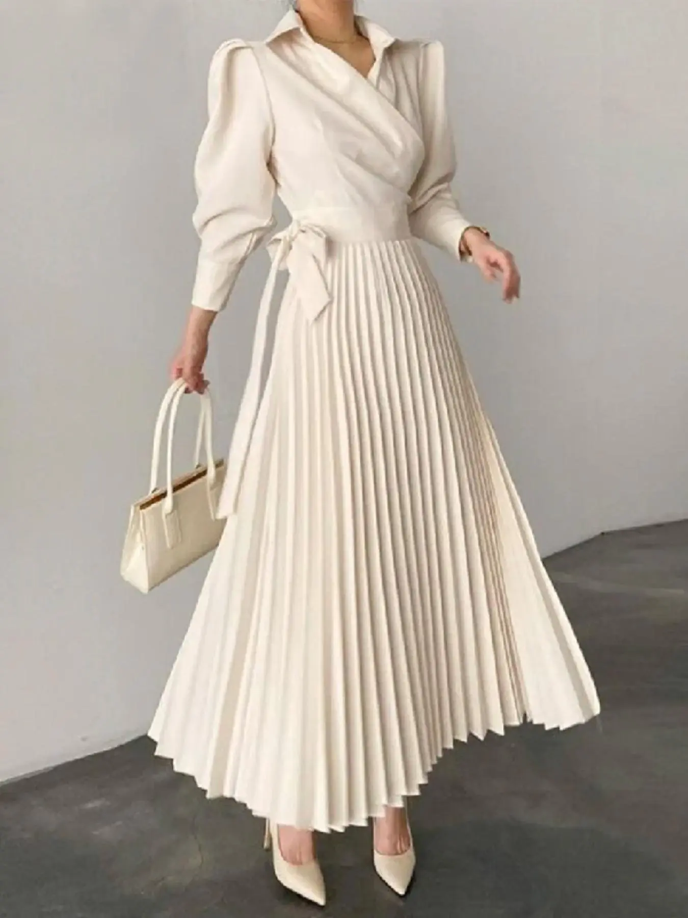 2024 New Women's Solid Notched Neck Wrapped Pleated Belted Shirt Dress, Elegant Vintage Trendy Long Dress for Daily Work Office Wear, Women Dress for Spring Fall
