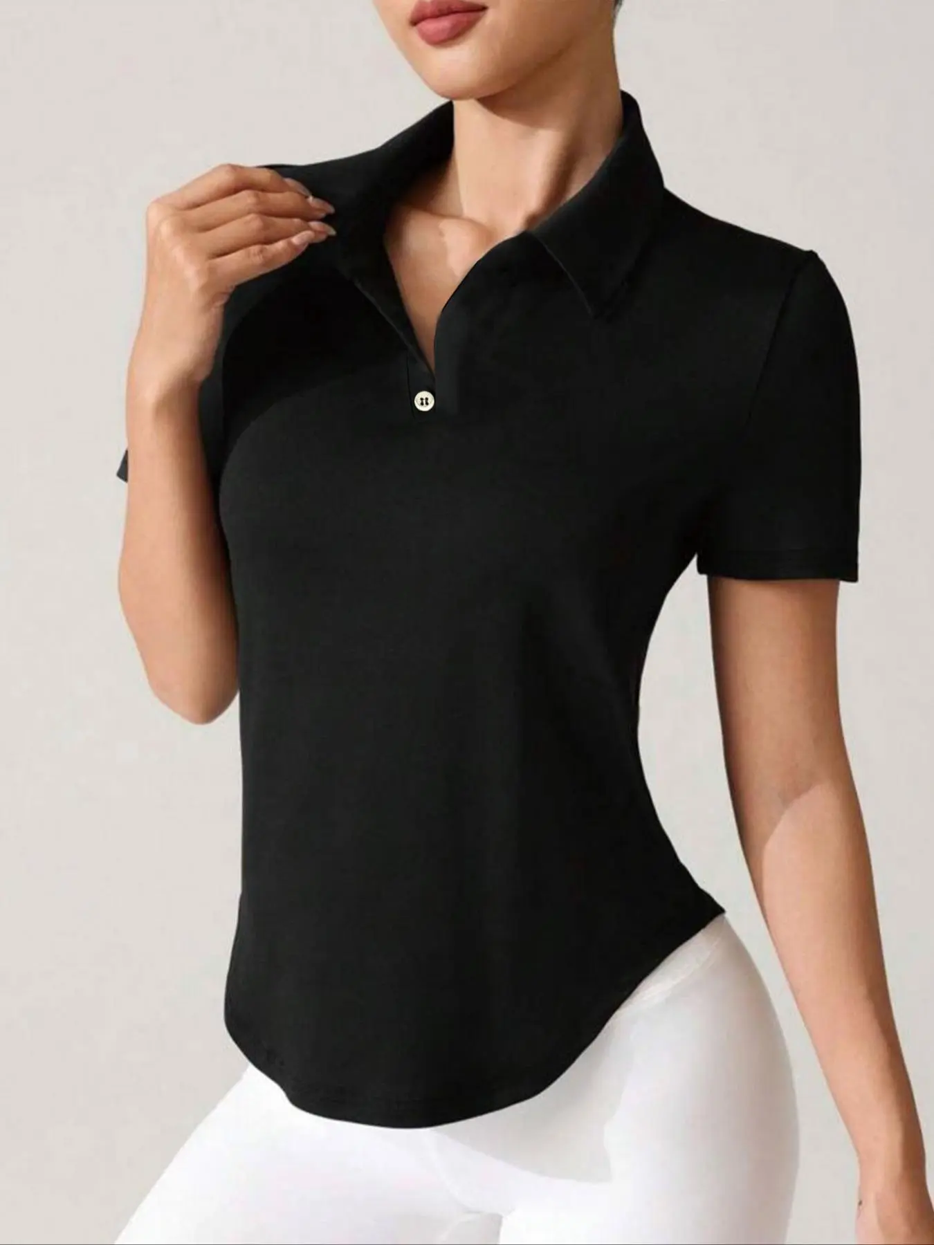 Women's Letter Print Sports Polo Shirt, Casual Short Sleeve Collared Top for Gym Workout Golf Tennis, Ladies Sportswear for All Seasons, Womenswear