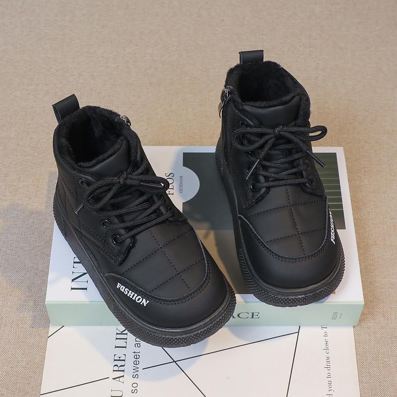 Product Introduction of 2024 Children Short Boots for Girls Boys Winter New Fashion Korean Style Soft Bottom Anti-slippery Casual Versatile Warm Shoes 9
