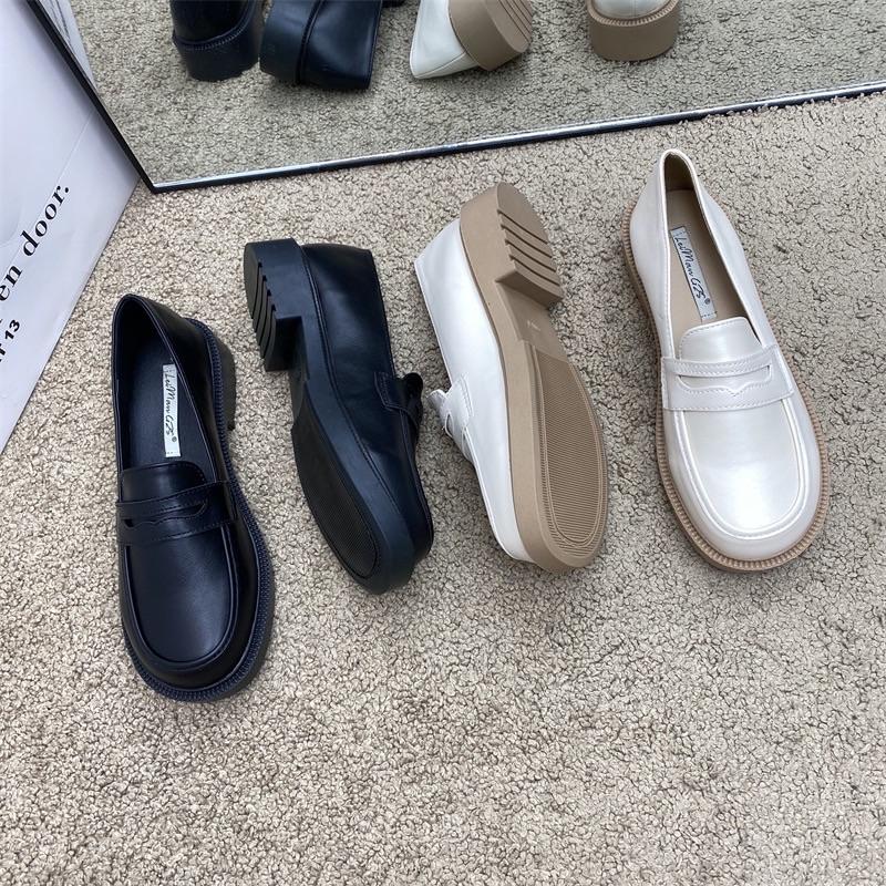 Product Introduction of 3221 Giày Moca Loafer Nữ Giày Màu Kem Đen Có Sẵn Fullbox QCCC 6