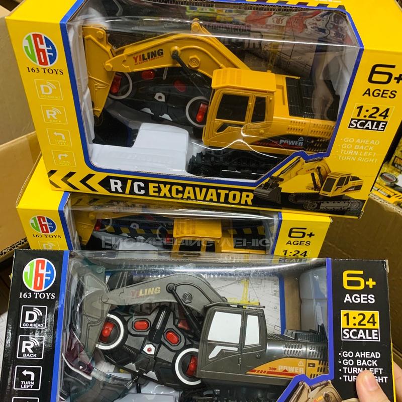 Xe cẩu điều khiển 4 chiều pin sạc Toy Đồ Chơi