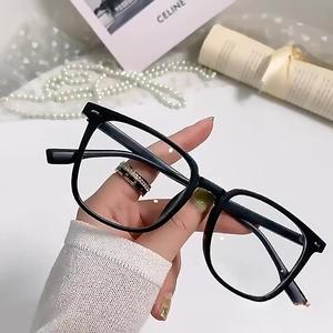 แว่นตาสายตาสั้น TR สำหรับผู้ชายและผู้หญิง, สไตล์เรโทรทันสมัย, เลนส์เรียบกรอบ, กระจกแบน, เข้ากับทุกชุด, แว่นตาป้องกันแสงสีฟ้า