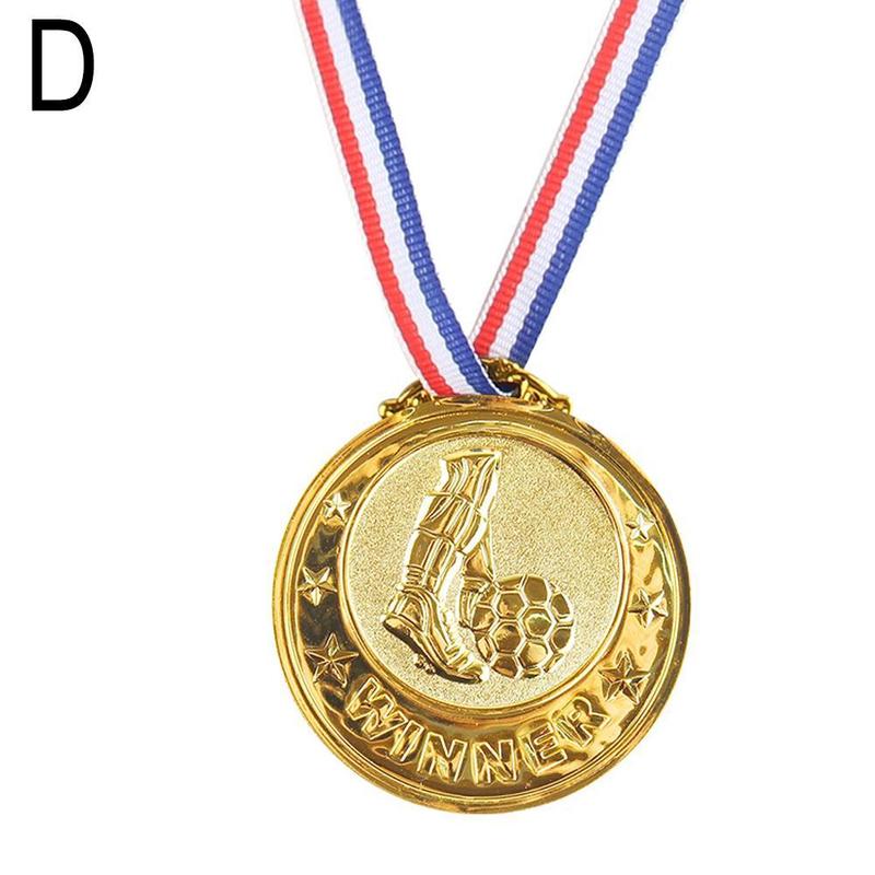 Product Introduction of Soccer Ear Champion Medal Award Prop 65cm Diameter D0T2 37