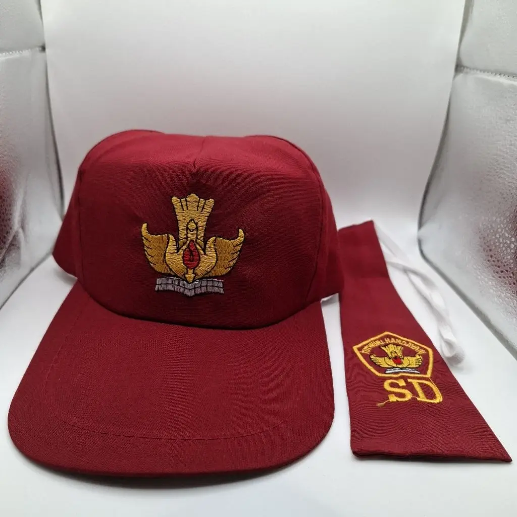 PAKET HEMAT SATU SET TOPI SD MERAH POLOS & DASI SD BORDIR LOGO SERAGAM BIASA ELASTIS COD - Cowok, Cewek