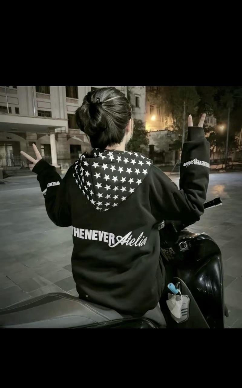 Product Introduction of Áo hoodie zip ngôi sao trắng chữ in siêu nét hottrend unisex nam nữ menswear Dài Tay 1