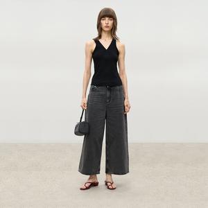 Eight-Point Cropped Straight Jeans for Women