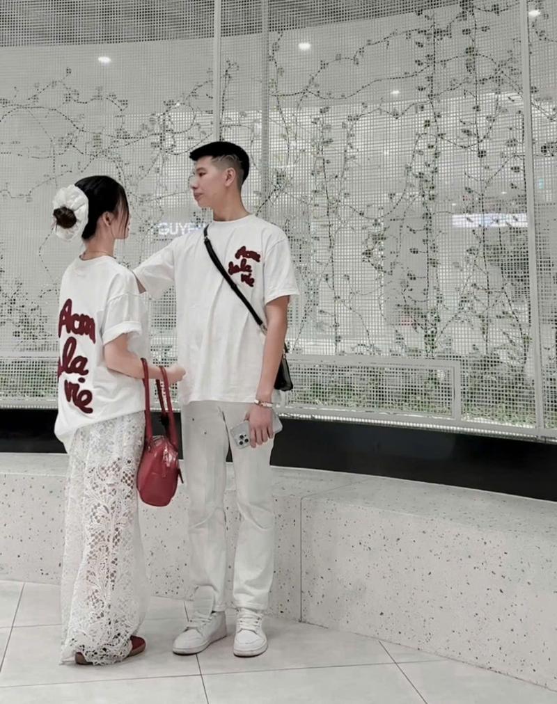 Product Introduction of TRENDYBOUTIQUE- Áo phông cộc chữ đỏ thêu xù 3