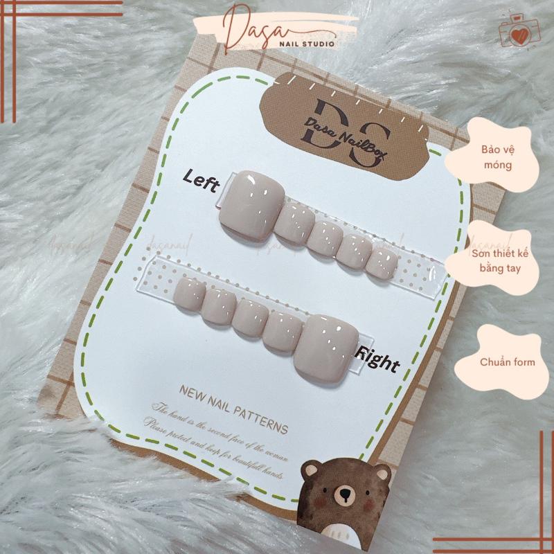 Móng chân giả NGẮN màu NÂU NUDE nail box chân GIÁ RẺ đẹp đơn giản thích hợp đi chơi chụp ảnh tặng keo dán móng MC053 tay nail giả có đính nơ bộ