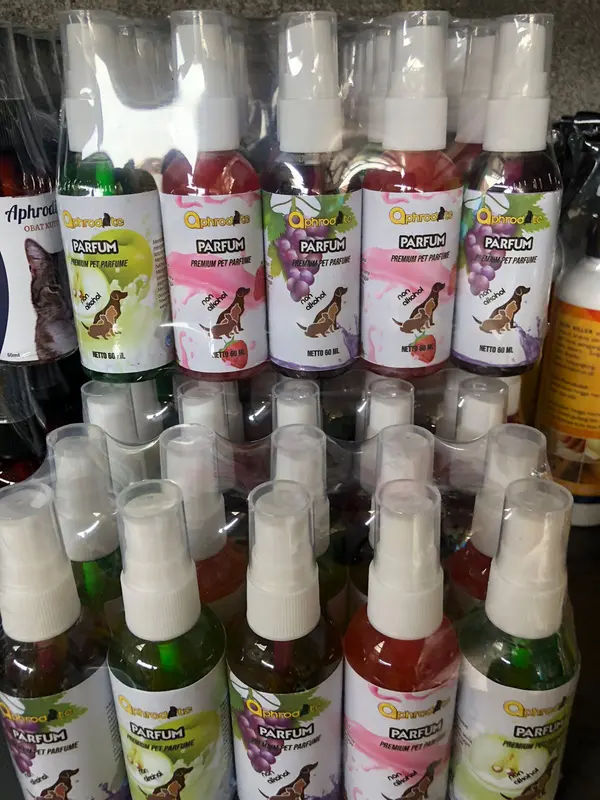 PARFUM KUCING AMAN DIJILAT MINYAK WANGI KUCING TAHAN LAMA PEWANGI ANTI BAU KUTU DAN JAMUR KITTEN MURAH GRATIS ONGKIR 60ML 4