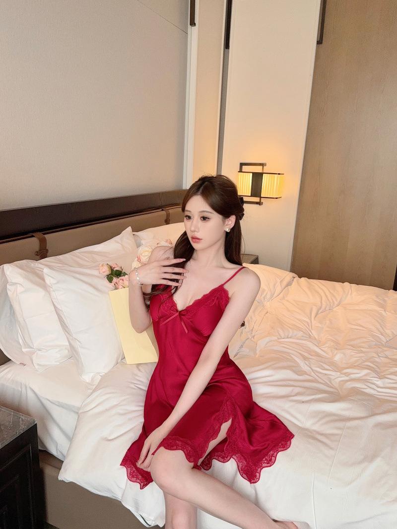 Product Introduction of 2025 Same Style Sexy Nightdress with Chest Pad Women's Summer Sling Artificial Silk High-Grade Pure Desire Style Home Wear 12