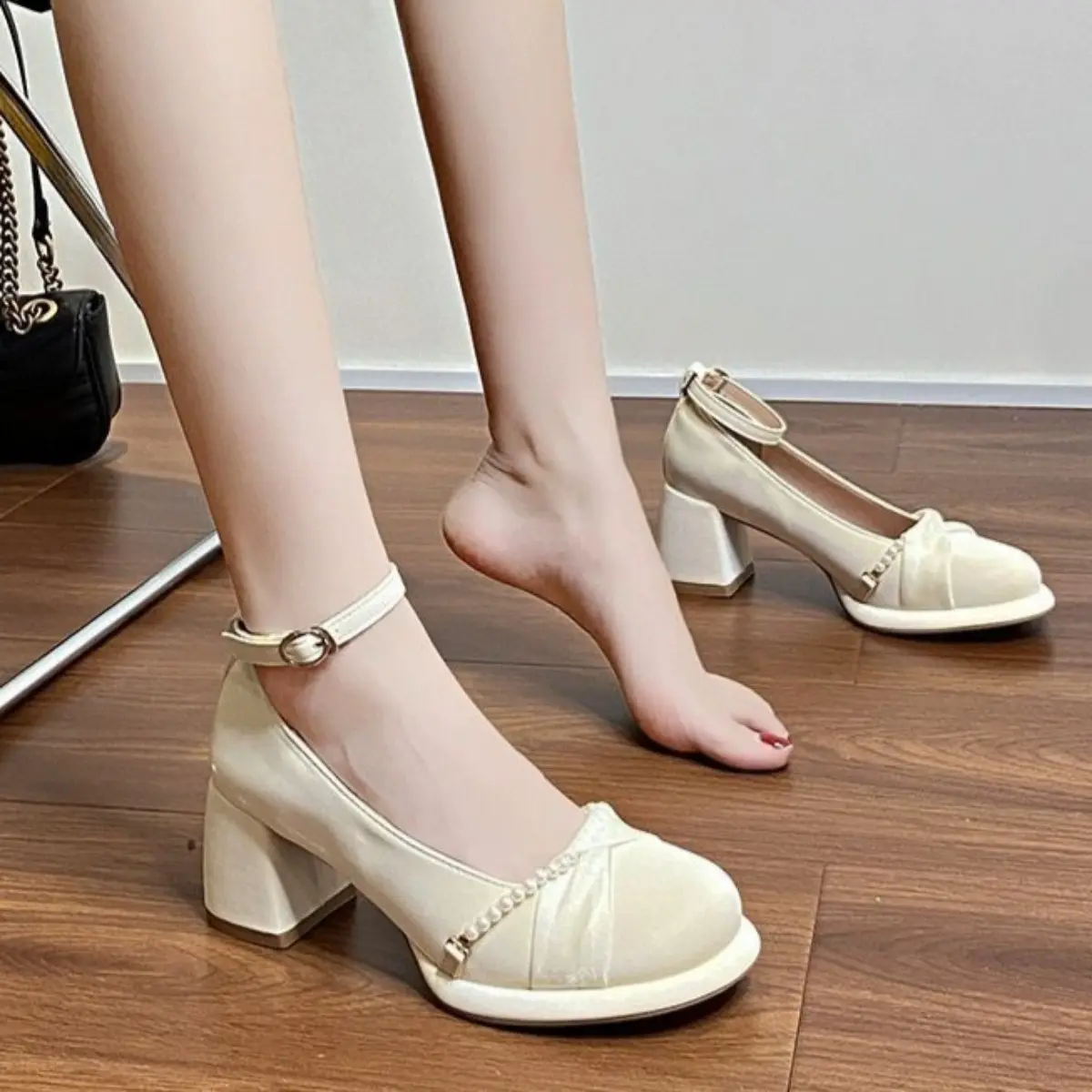 Vintage French shoes Mary Jane shoes for women One-piece buckle straps Block heels Black and white 6cm heel Size 35-40