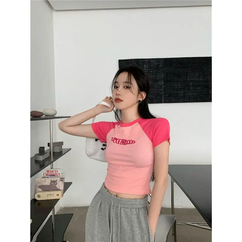 Áo Thun Ngắn Tay Ôm Sát Phong Cách Mùa Hè Mới, Dễ Thương Và Gợi Cảm, Thích Hợp Cho Học Sinh, Thiết Kế Đẹp, Phong Cách Mỹ, Dành Cho Nữ, Ins, Bán Chạy 5