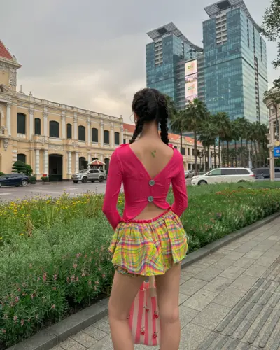 TARTAN - Áo Thun Ánh Co Dãn Hở Lưng - Blush Top 5