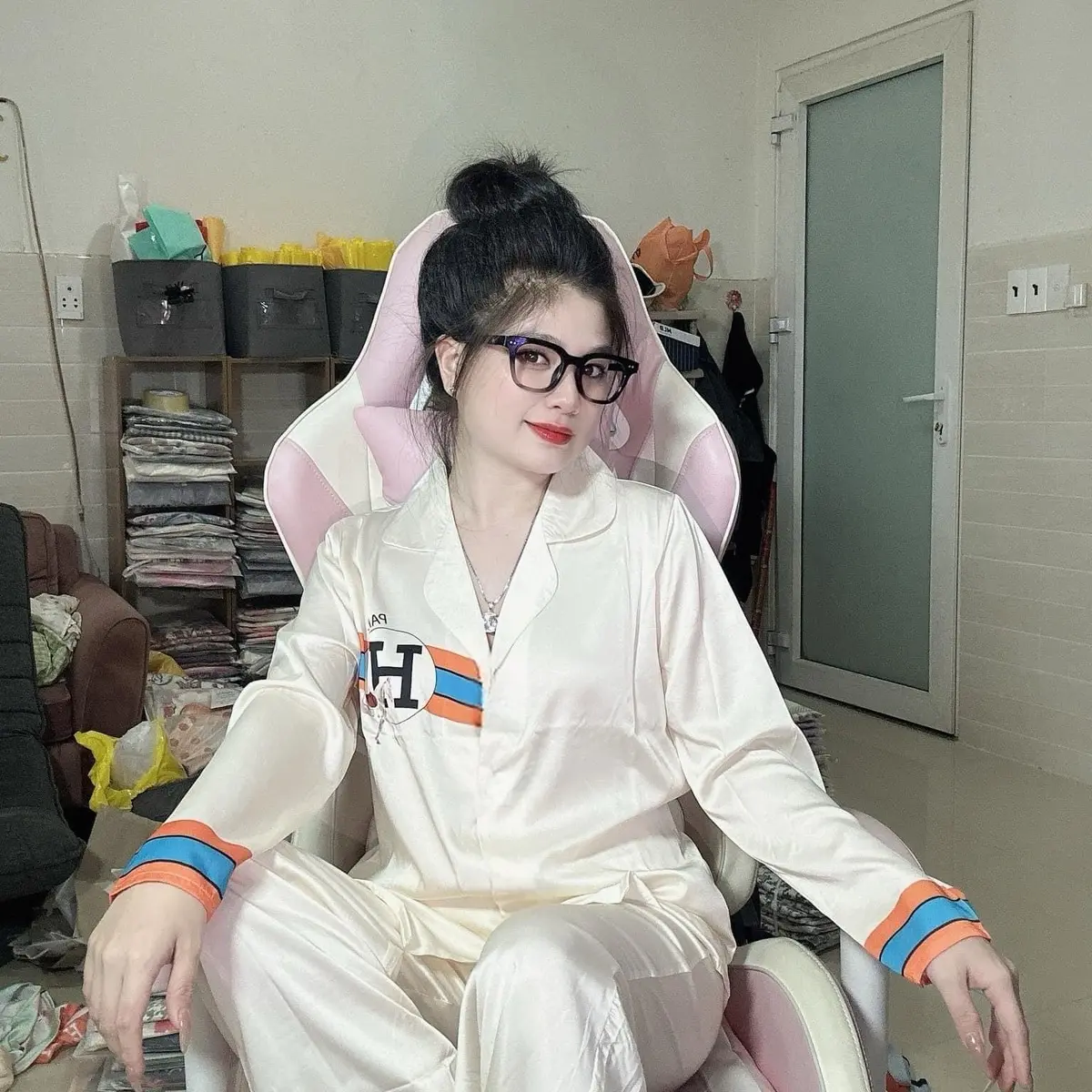 BỘ PIJAMA LỤA LATIN MỊN CHỮ H KEM SIZE 40-58kg mềm mịn mát Nữ Women