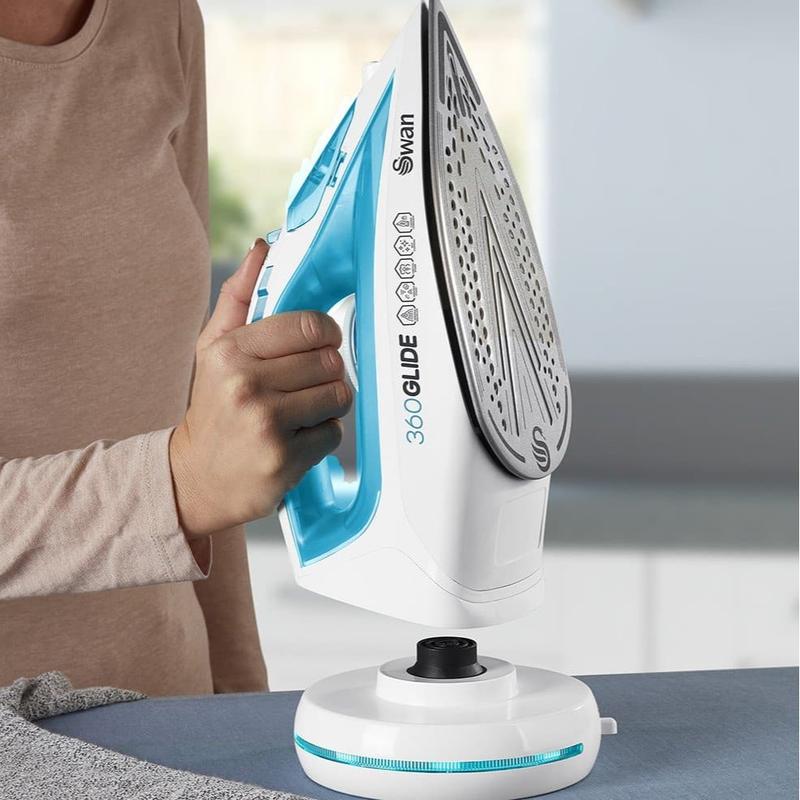 Swan 2600W Cord/Cordless Iron 3
