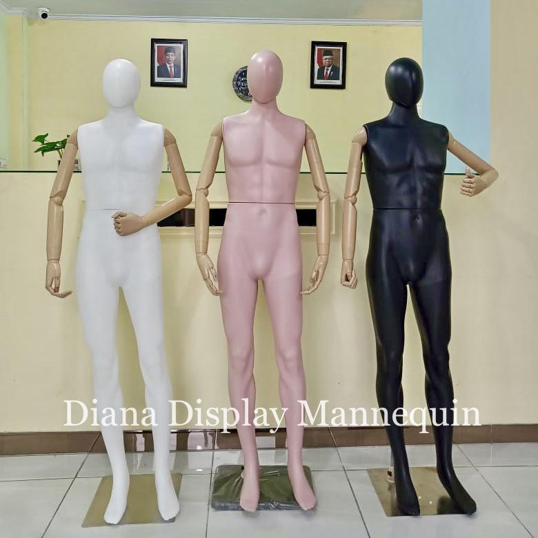 MANEKIN FULLBODY PRIA DENGAN TANGAN ROBOT PLASTIK MOTIF KAYU ATAU EMAS 2