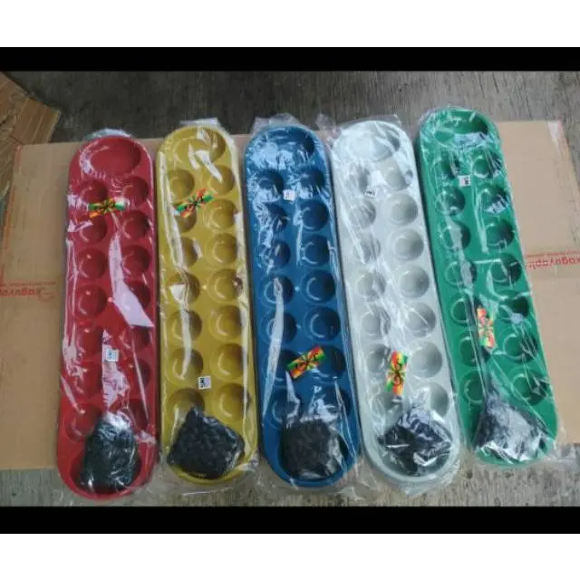Congklak kecil +biji plastik hitam