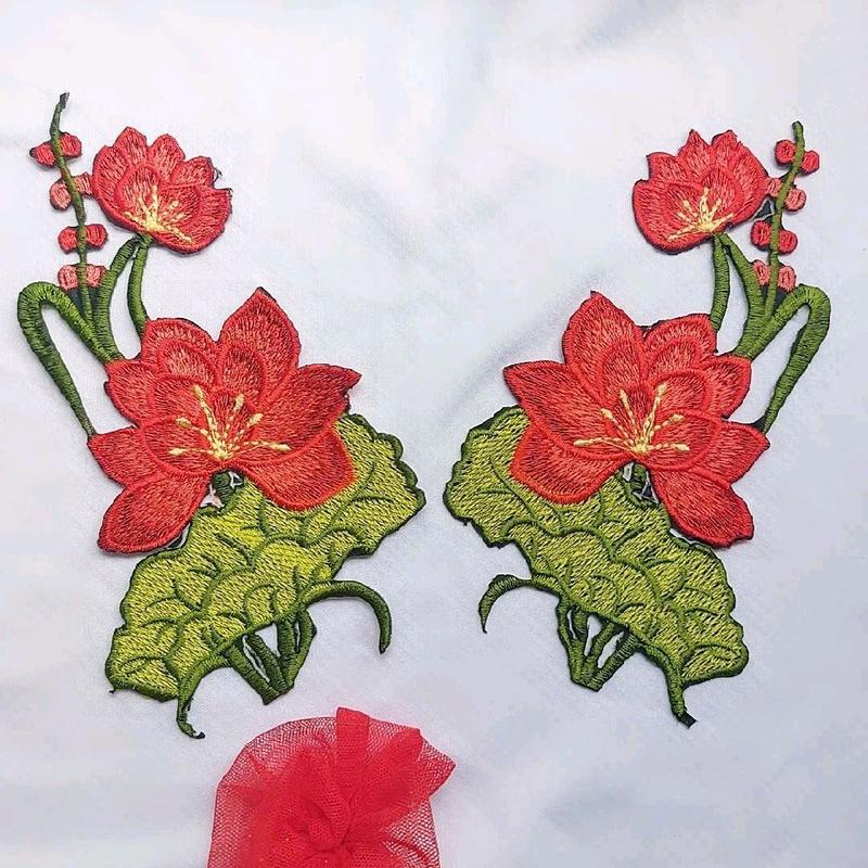 miếng thêu hoa sen ủi lên áo có nhiều màu 4