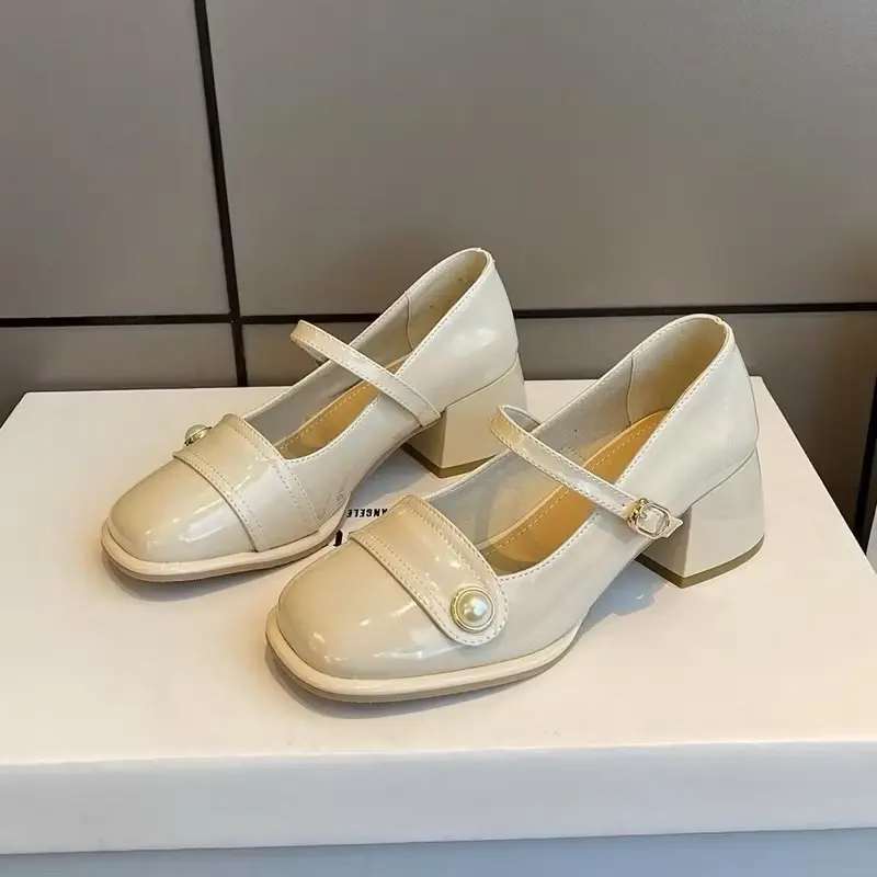 ￼[ SIZE 40-41-42] Giày cao gót da bóng vintage 5cm BIGSIZE 3