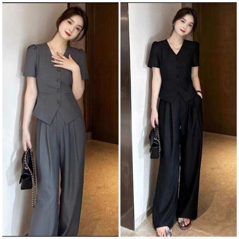 Set bigsize VD5 50-95kg chất liệu cotton lạnh tay ngắn có thiết kế tôn eo bao gồm 2 kiểu: kiểu áo kết hợp quần suông dài có lưng thun và áo kết hợp chân váy xếp ly có lưng chun thoải mái