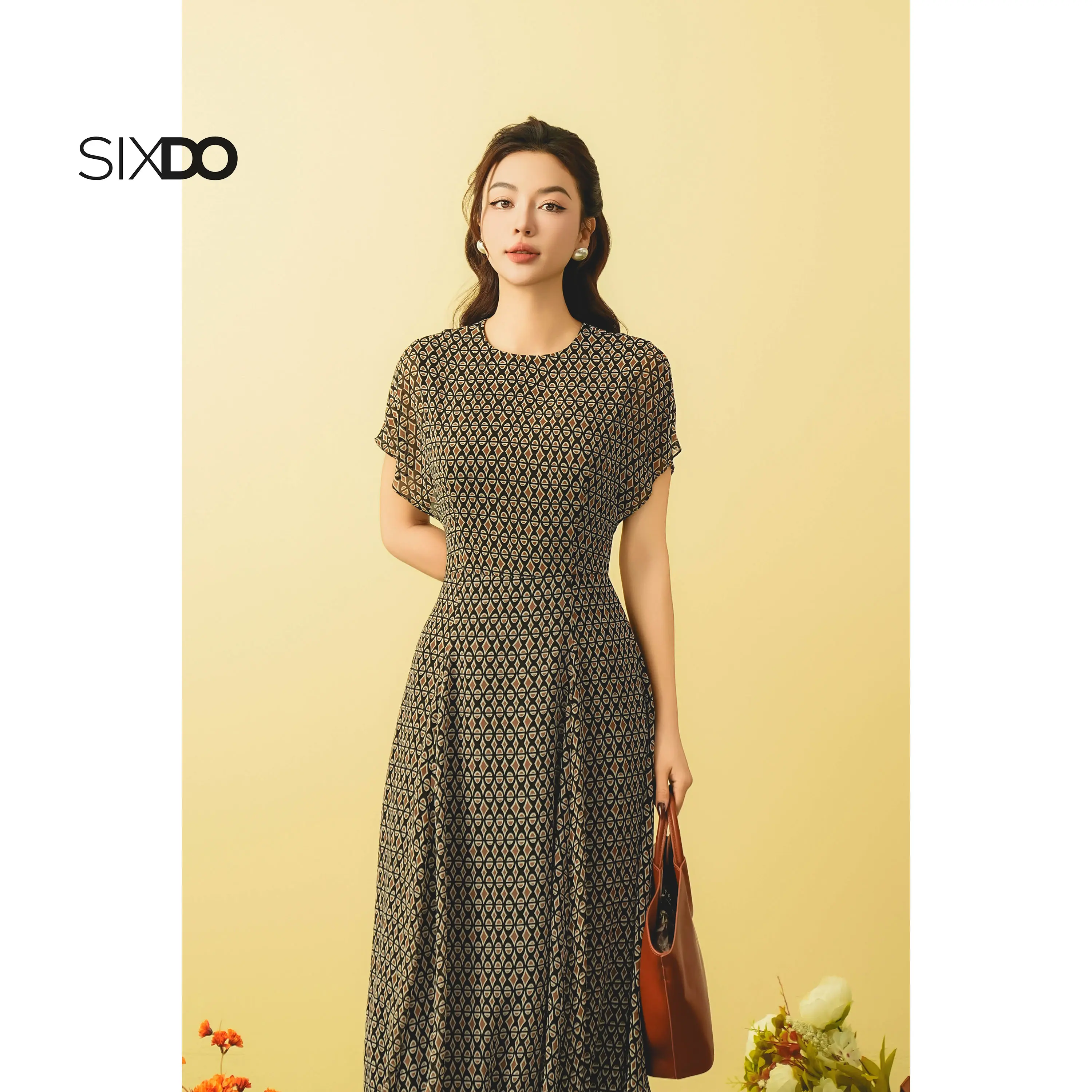 Đầm bí dài cánh dợi họa tiết SIXDO (Black Floral Chiffon Flared Dress)
