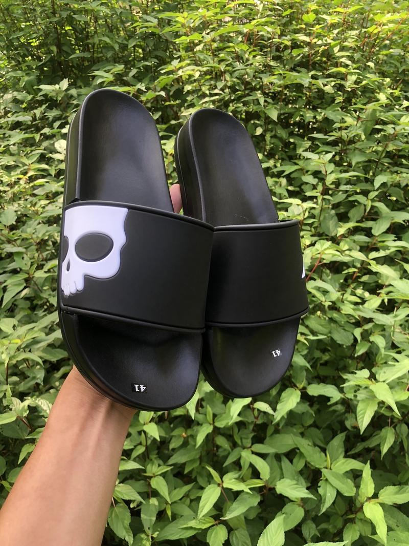 Product Introduction of dép quai ngang hính sao sản phẩm hót nhất hiện nay Slipper Nam 2