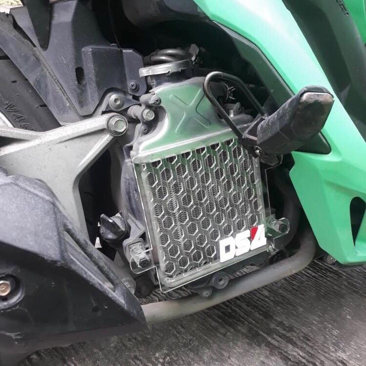 Radiator cover Ds4 clear for HONDA CLICK V1,V2,V3, PCX 150, ADV150 ...