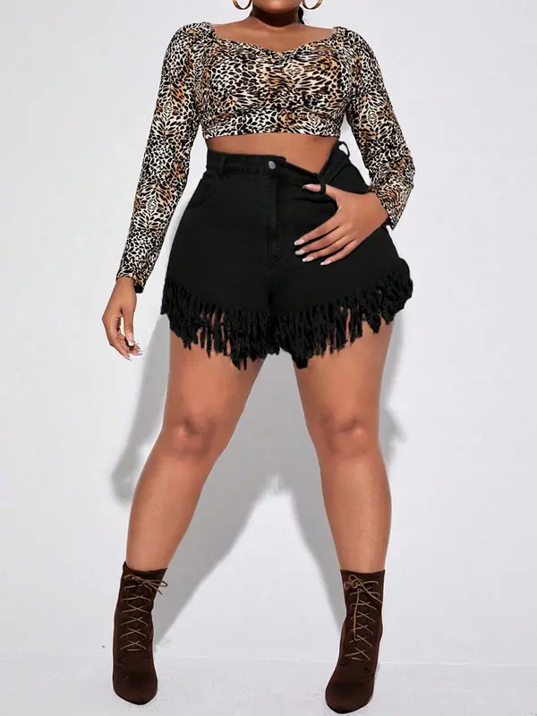 【plus Size】 Fringe Trim Denim Shorts, Casual Fitted Zipper Fly Shorts for Daily Wear, Women's Bottoms for All Seasons, Womenswear, Denim Shorts, Casual Fashion Shorts, Casual Comfy Shorts 7