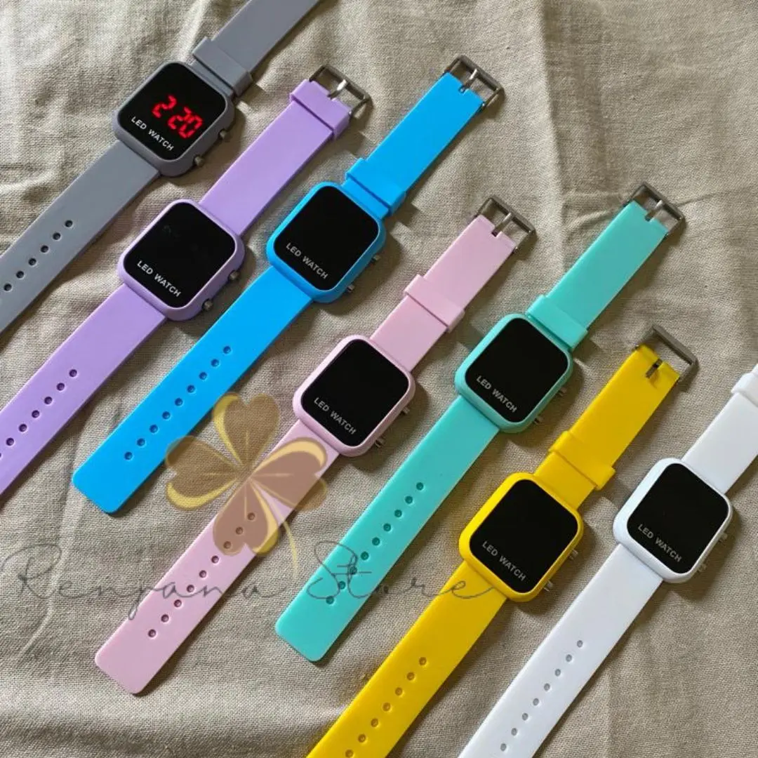 Jam tangan wanita  LED Digital wanita / jam LED watch / jam tangan kekinian LED Digital Segi Rubber