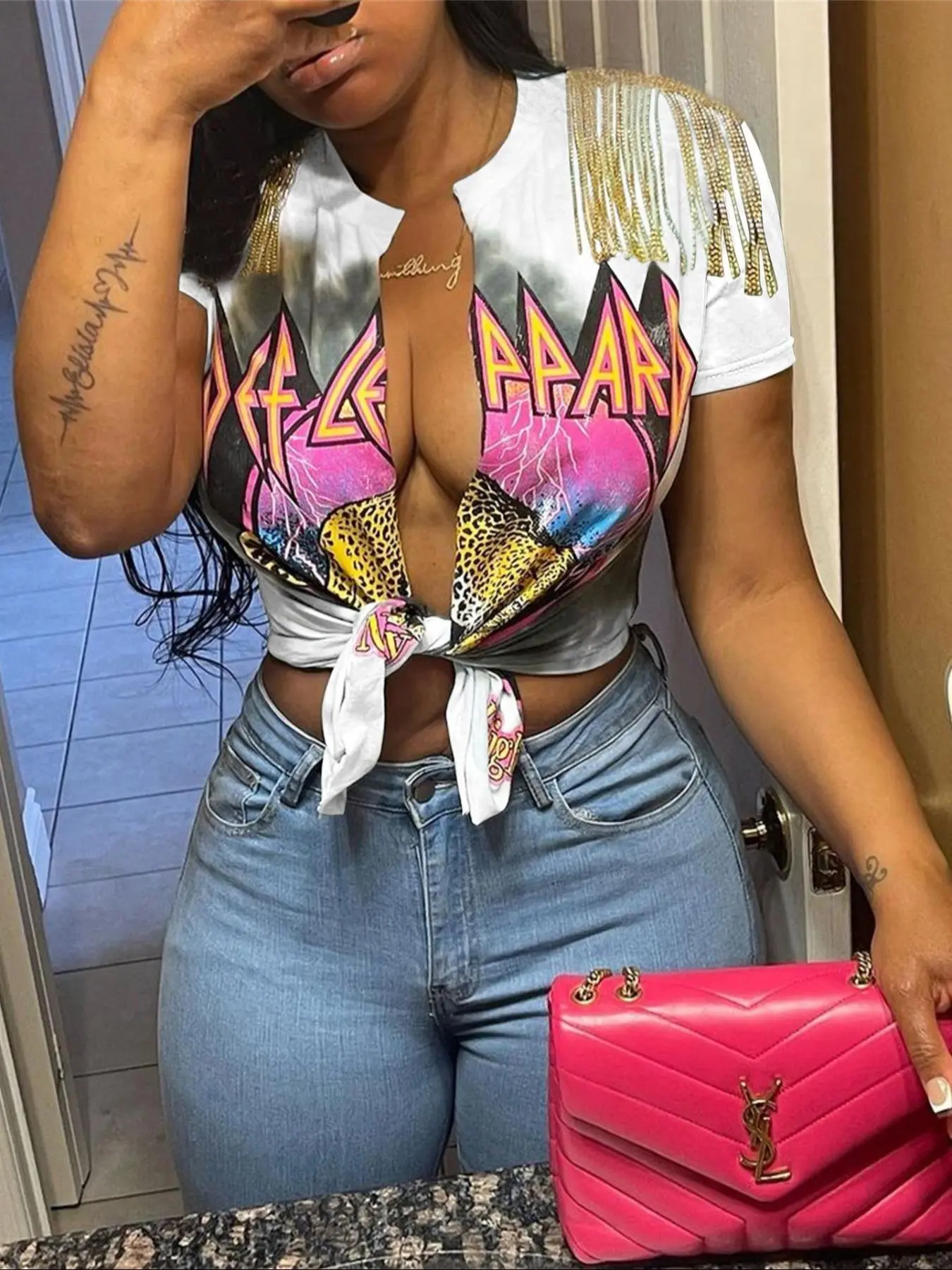 Women's Letter & Leopard Print Tassel Tie Front Split Hem Tee, Casual Short Sleeve Crop T-shirt for Summer, Ladies Clothes for Daily Wear, Cute Fits, Western Tops