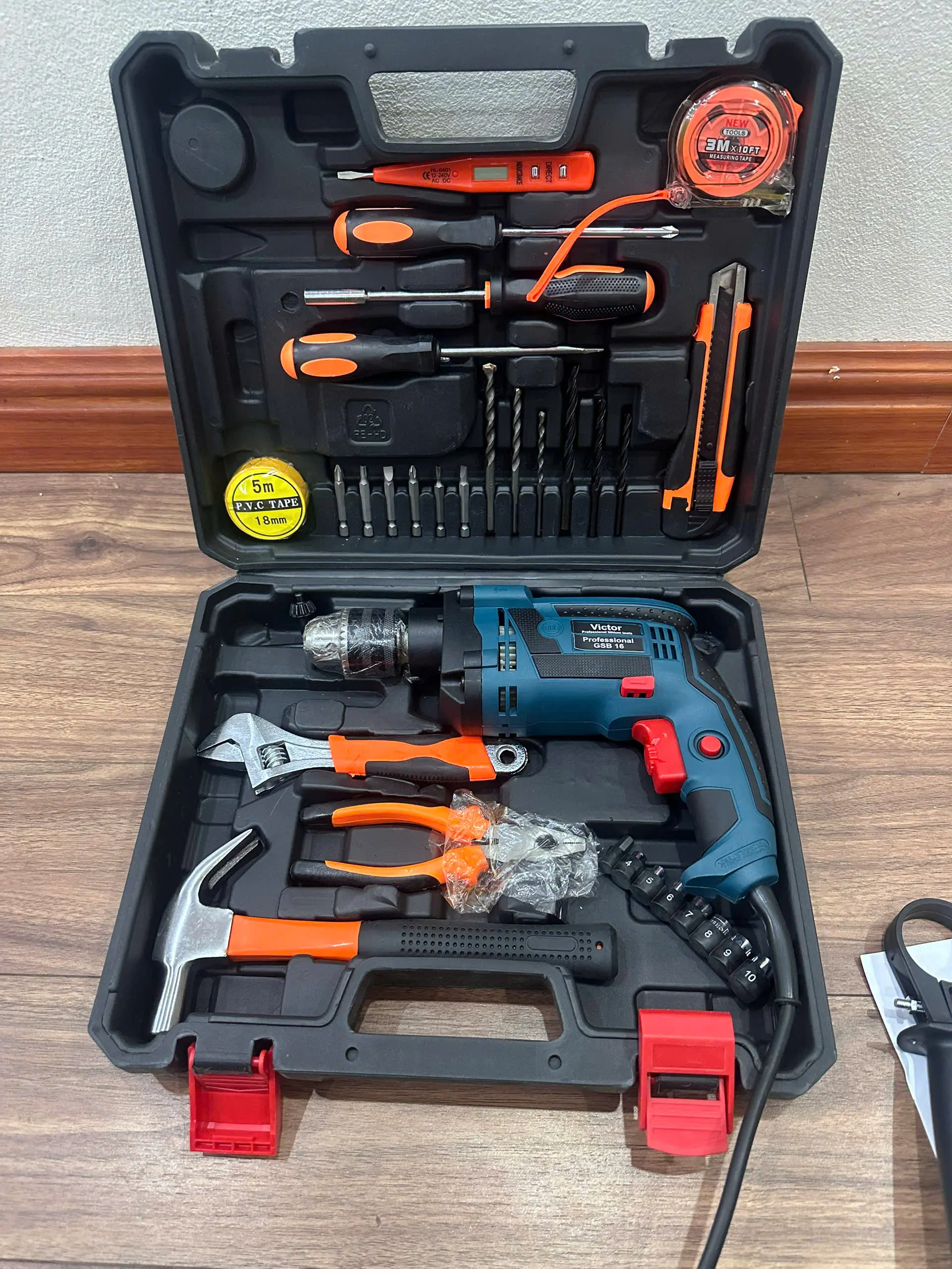 Máy Khoan Điện Victor GSB 16-RE Đầu Kẹp 13mm Công Suất 1050W Chuẩn Ruột Đồng Tặng Kèm Bộ Phụ Kiện Bảo Hành 6 Tháng